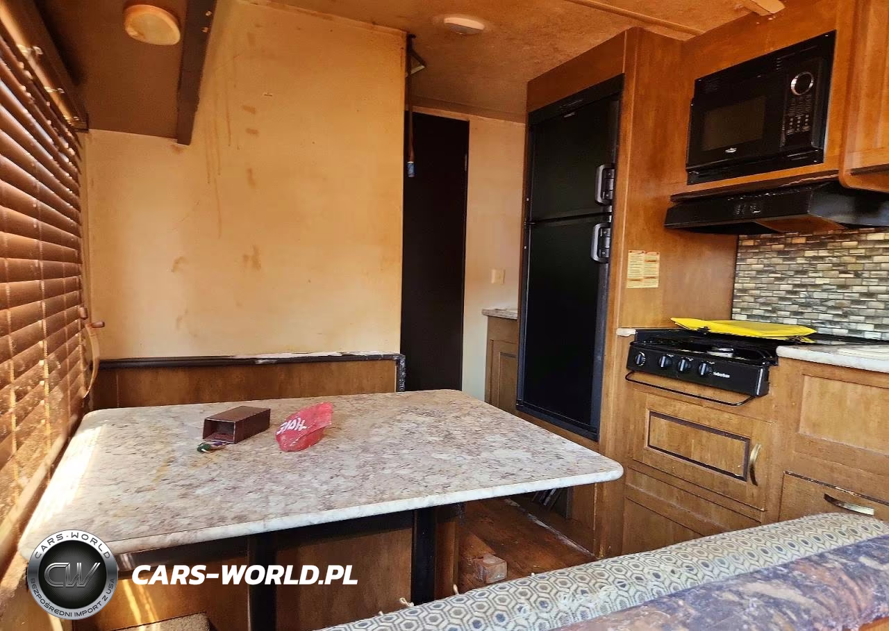 2018 Forest River Salem Cruise Light Camper VIN:4X4TSMB21J7414906 - 6