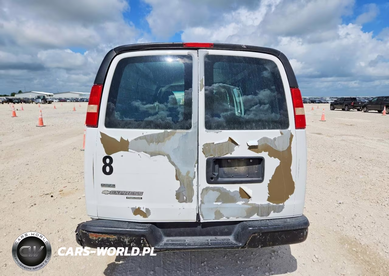 2011 Chevrolet Express 2500 Cargo Delivery Van VIN:1GCWGGBA1B1144951 - 6