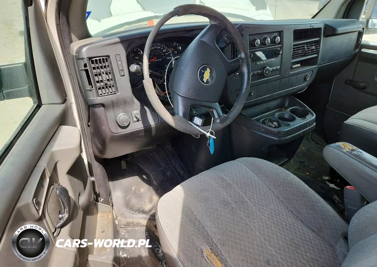 2011 Chevrolet Express 2500 Cargo Delivery Van VIN:1GCWGGBA1B1144951 - 8