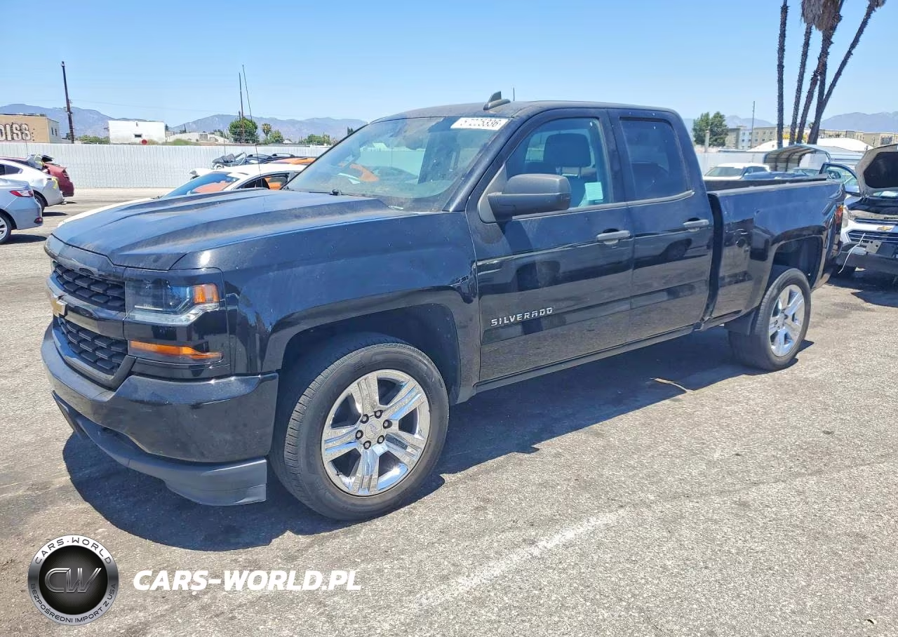 2018 Chevrolet Silverado C1500 Custom