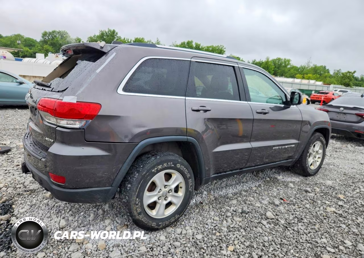 2014 Jeep Grand Cherokee Laredo VIN:1C4RJFAG5EC240637 - 3
