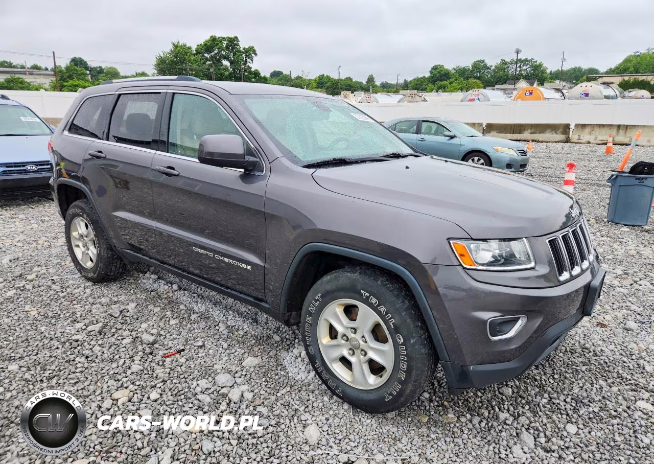 2014 Jeep Grand Cherokee Laredo VIN:1C4RJFAG5EC240637 - 4