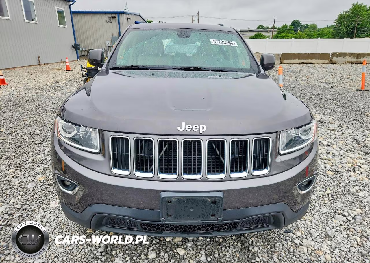 2014 Jeep Grand Cherokee Laredo VIN:1C4RJFAG5EC240637 - 5