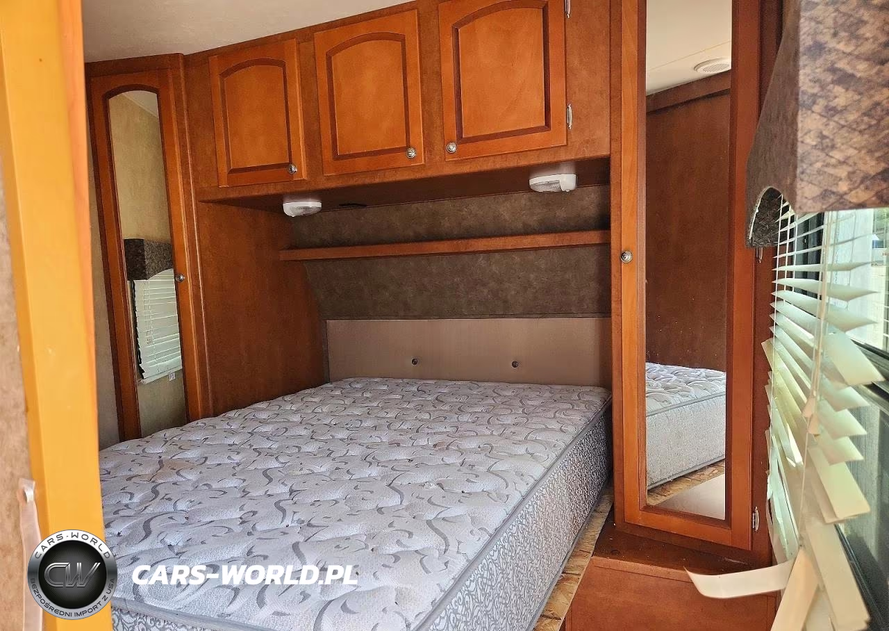 2012 Forest River Shasta Revere Camper VIN:5ZT2SHRB3CE000828 - 5