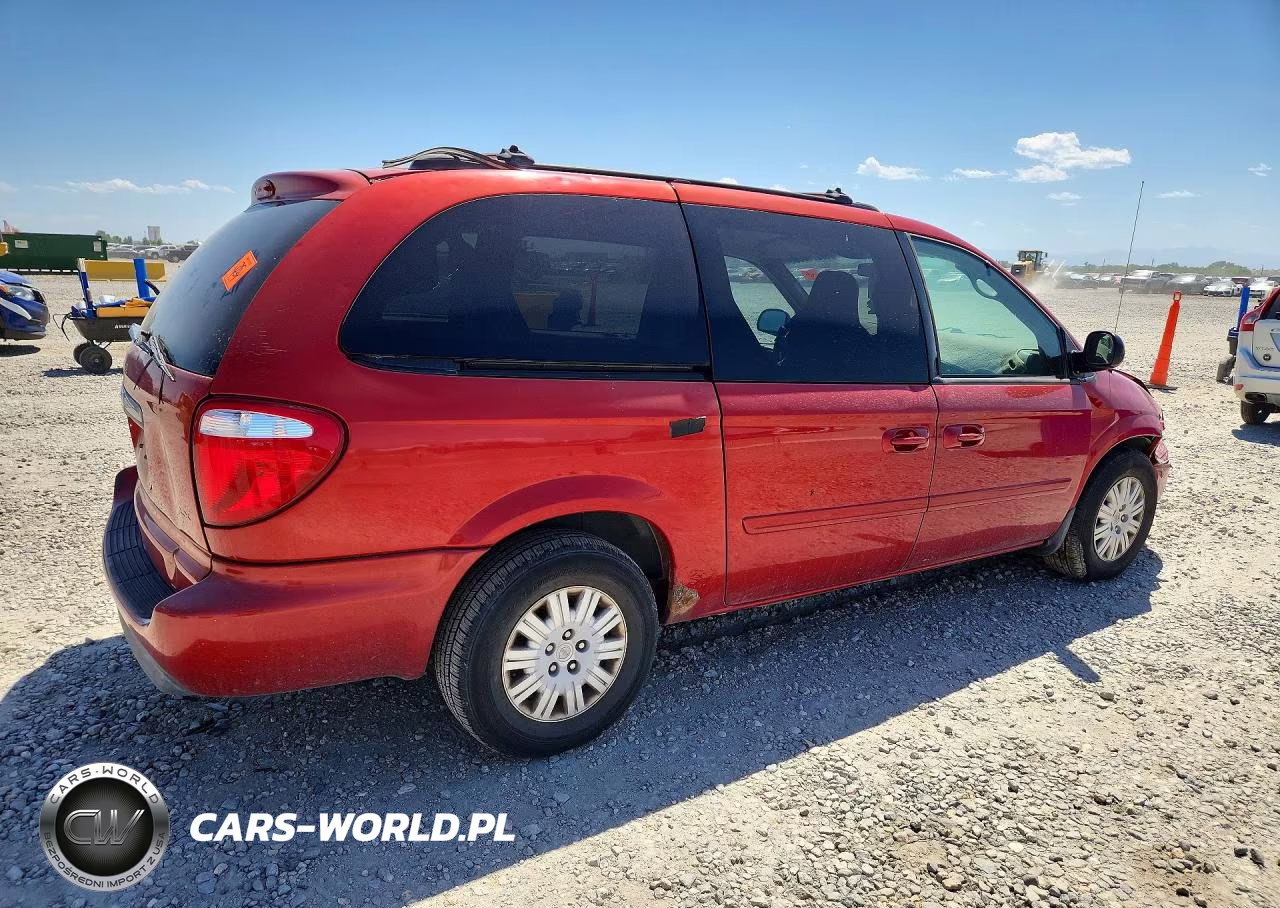 2005 Chrysler Town & Country Lx VIN:2C4GP44R95R180408 - 3