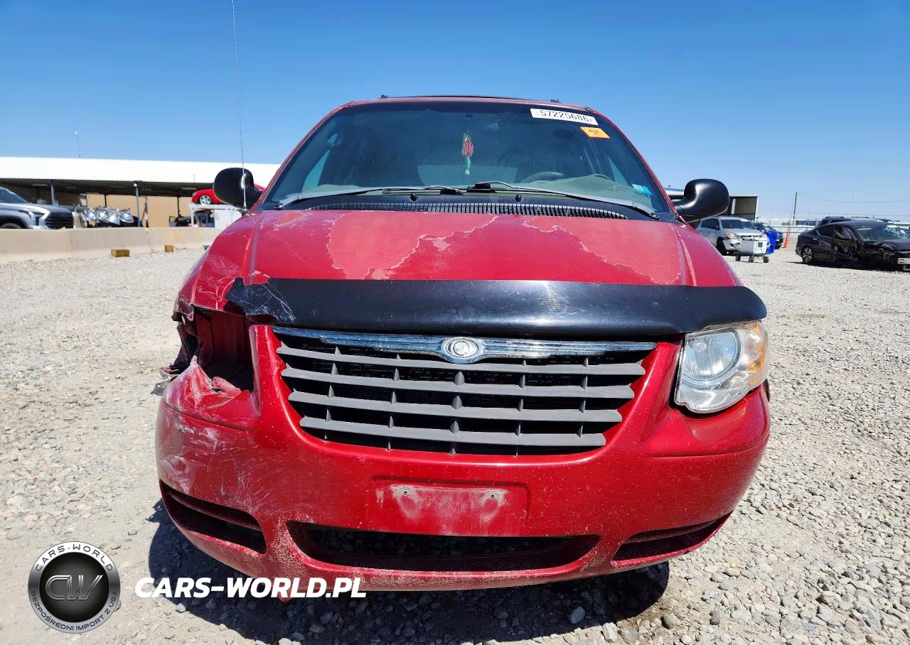 2005 Chrysler Town & Country Lx VIN:2C4GP44R95R180408 - 5