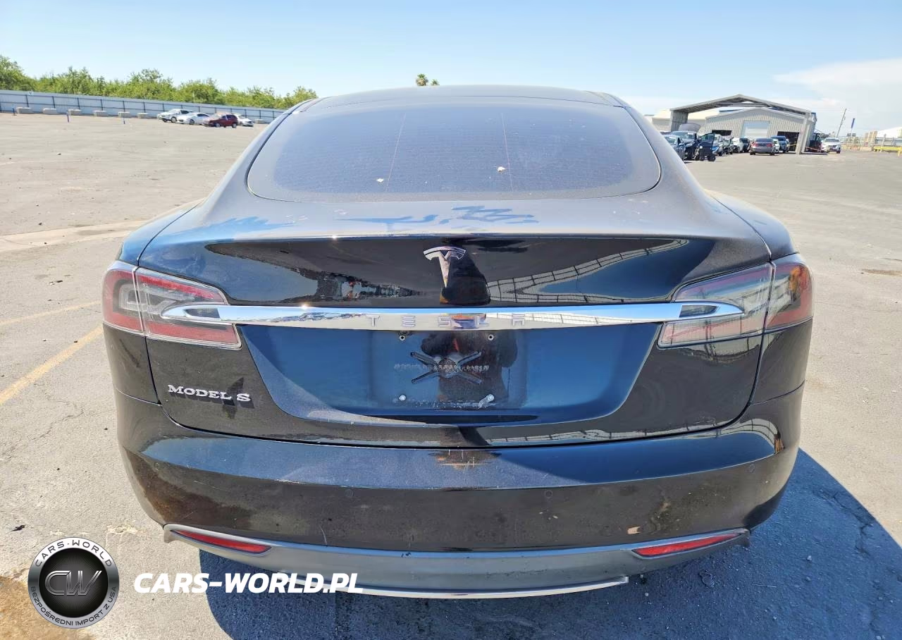 2014 Tesla Model S VIN:5YJSA1S12EFP45200 - 6