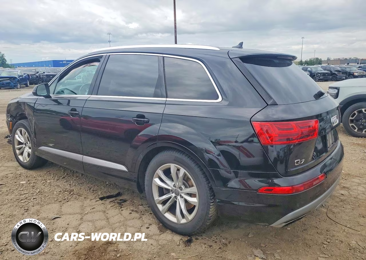 2017 Audi Q7 Premium VIN:WA1AAAF75HD004703 - 2