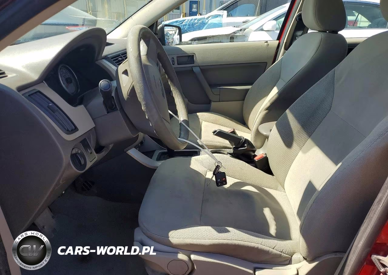 2011 Ford Focus S VIN:1FAHP3EN8BW100650 - 7