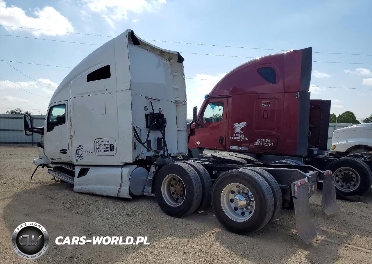 2015 Kenworth Construction T680 VIN:1XKYD49X8FJ455250 - 3