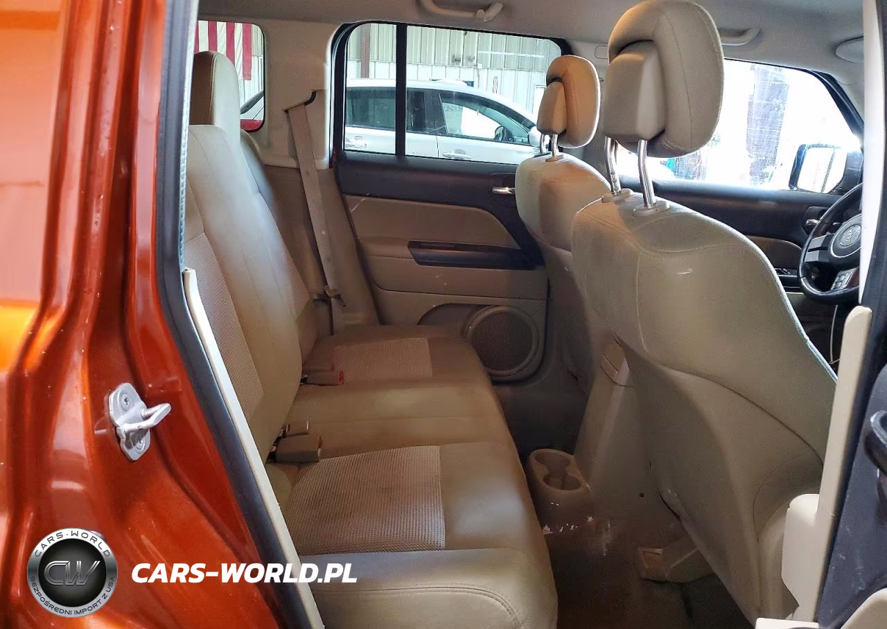 2012 Jeep Patriot Latitude VIN:1C4NJRFB2CD589209 - 11
