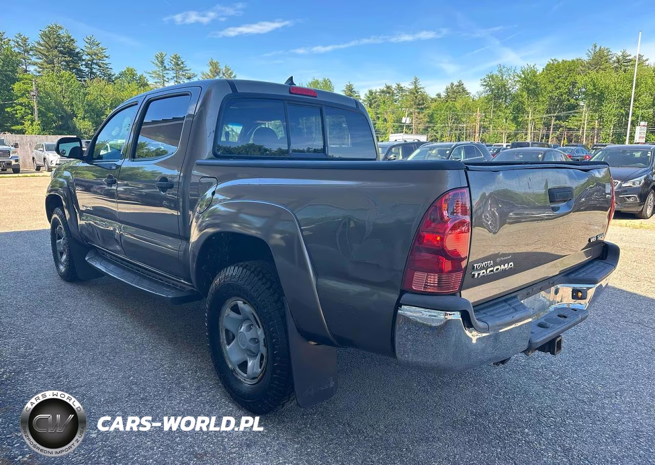 2014 Toyota Tacoma Double Cab VIN:3TMLU4EN3EM143316 - 3