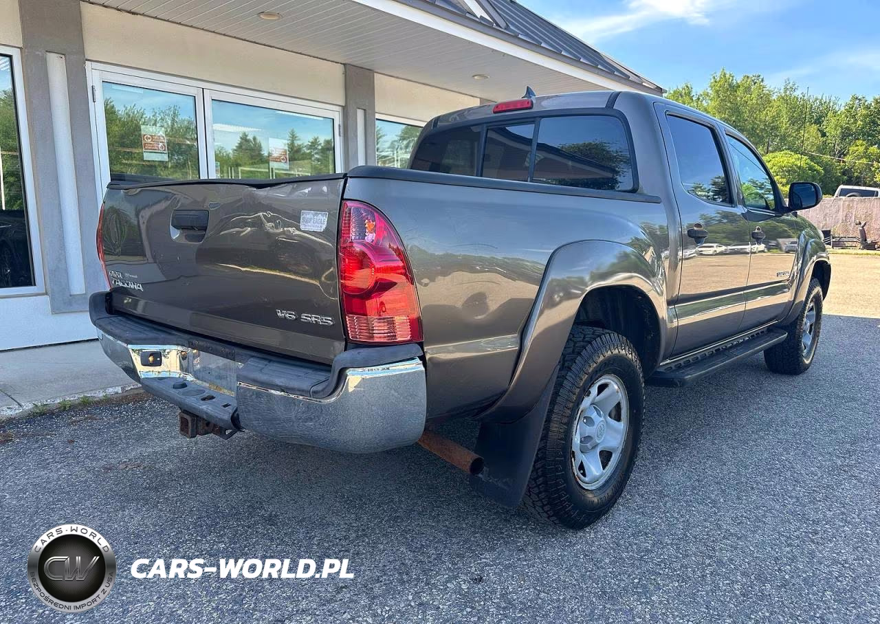 2014 Toyota Tacoma Double Cab VIN:3TMLU4EN3EM143316 - 4