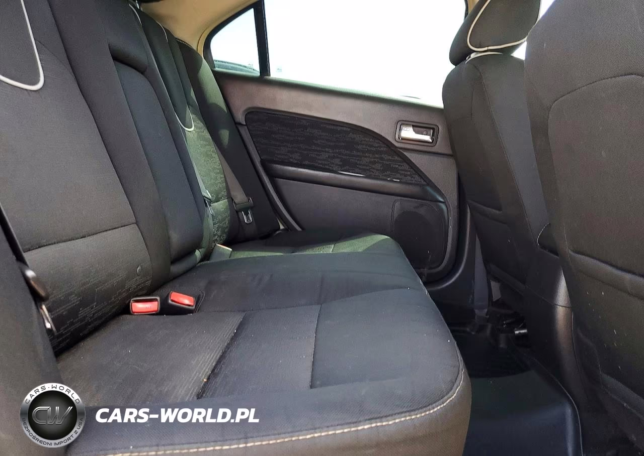 FORD FUSION SE VIN:3FAHP0HA8BR334863 - 10