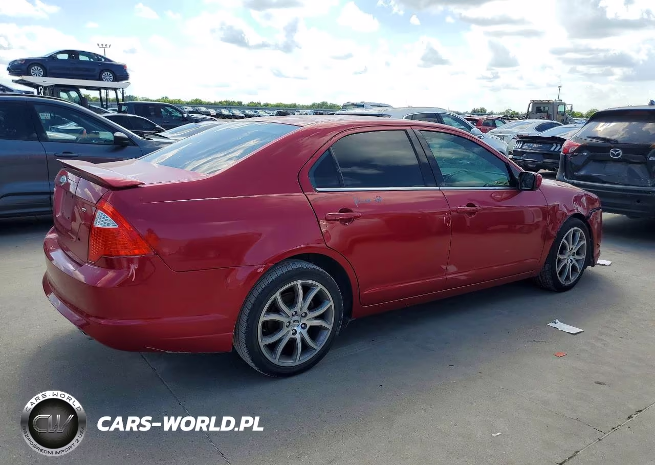 FORD FUSION SE VIN:3FAHP0HA8BR334863 - 3
