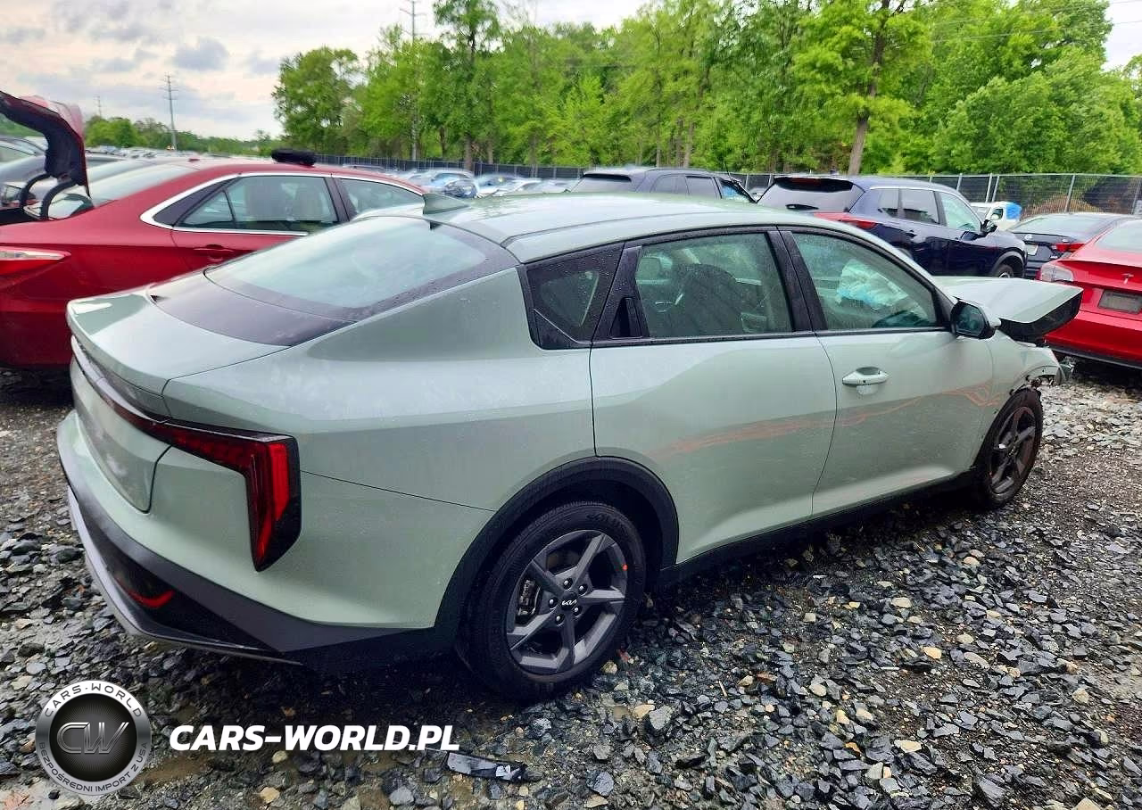 2026 Kia K4 Lxs VIN:3KPFT4DE2TE252732 - 3