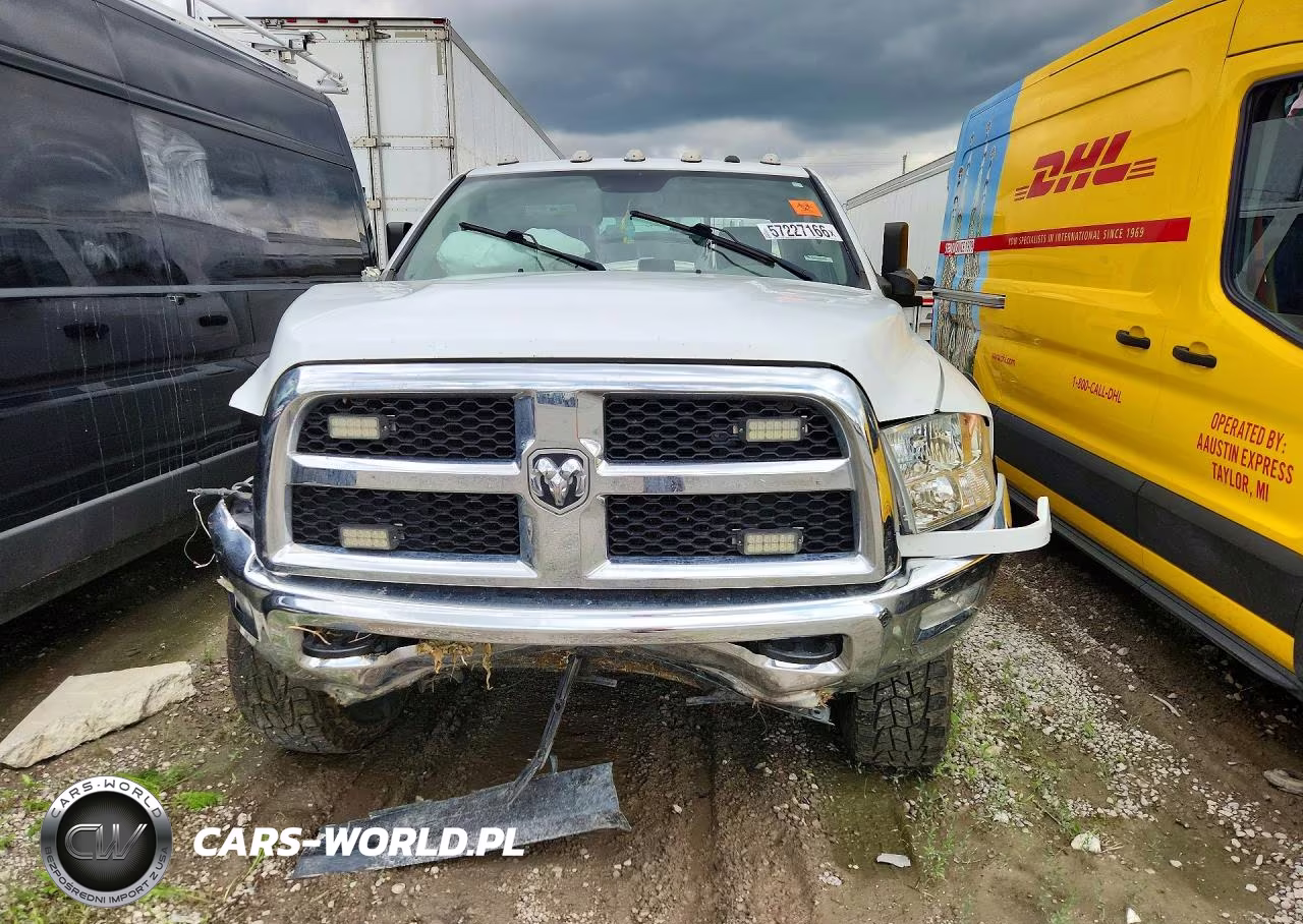 2018 Ram 3500 VIN:3C7WR9CL4JG140899 - 5