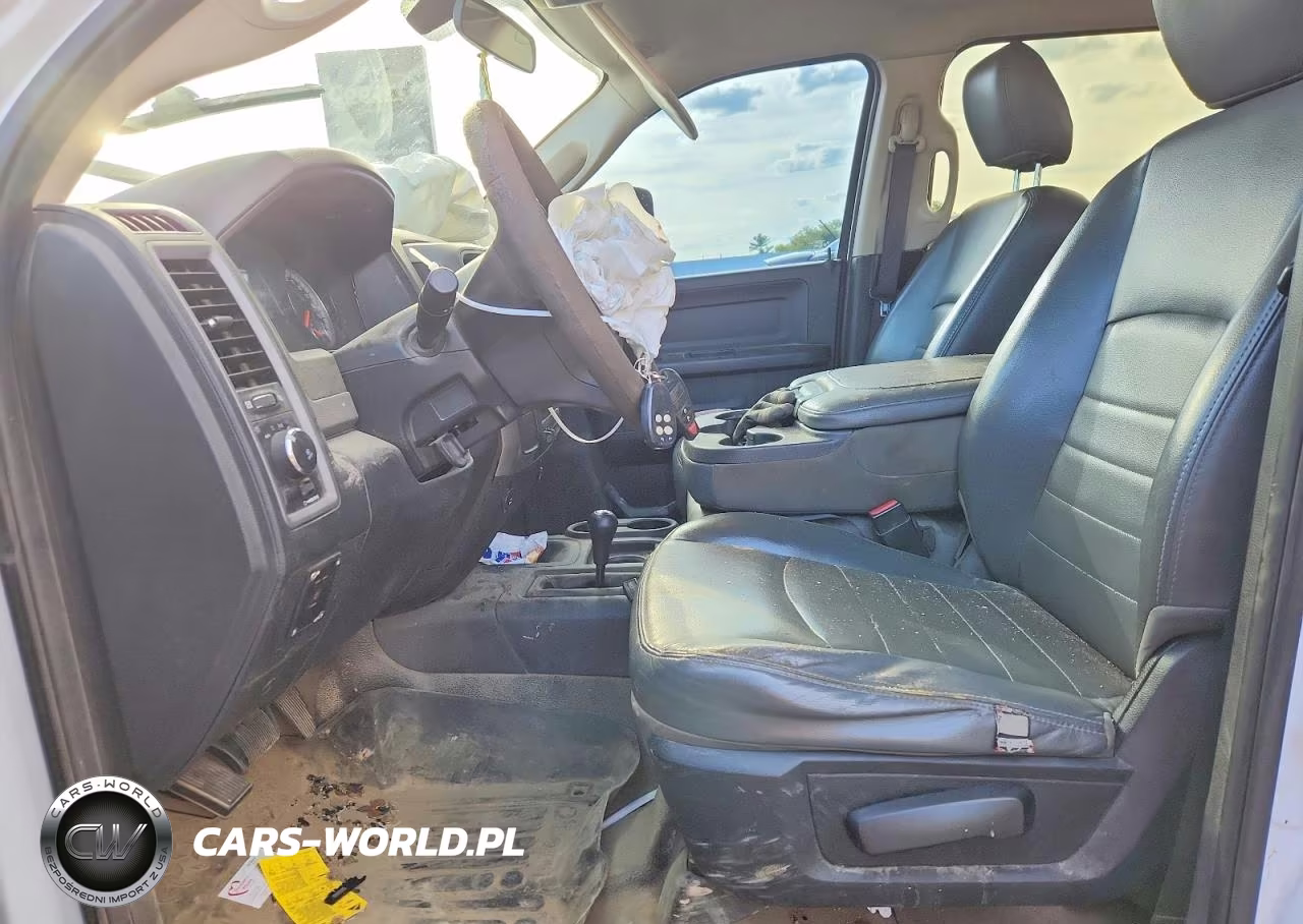 2018 Ram 3500 VIN:3C7WR9CL4JG140899 - 7