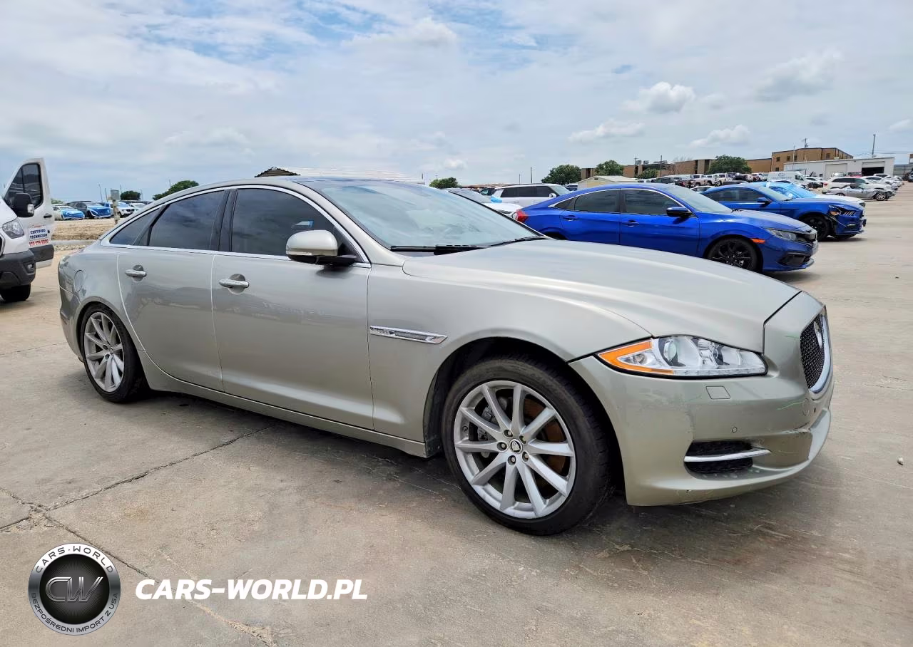 2013 Jaguar Xj VIN:SAJWA1C77D8V56952 - 4