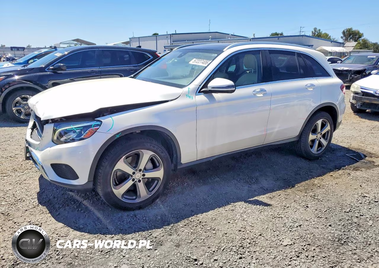 2017 Mercedes-Benz Glc 300 – zdjęcie 1 z 13