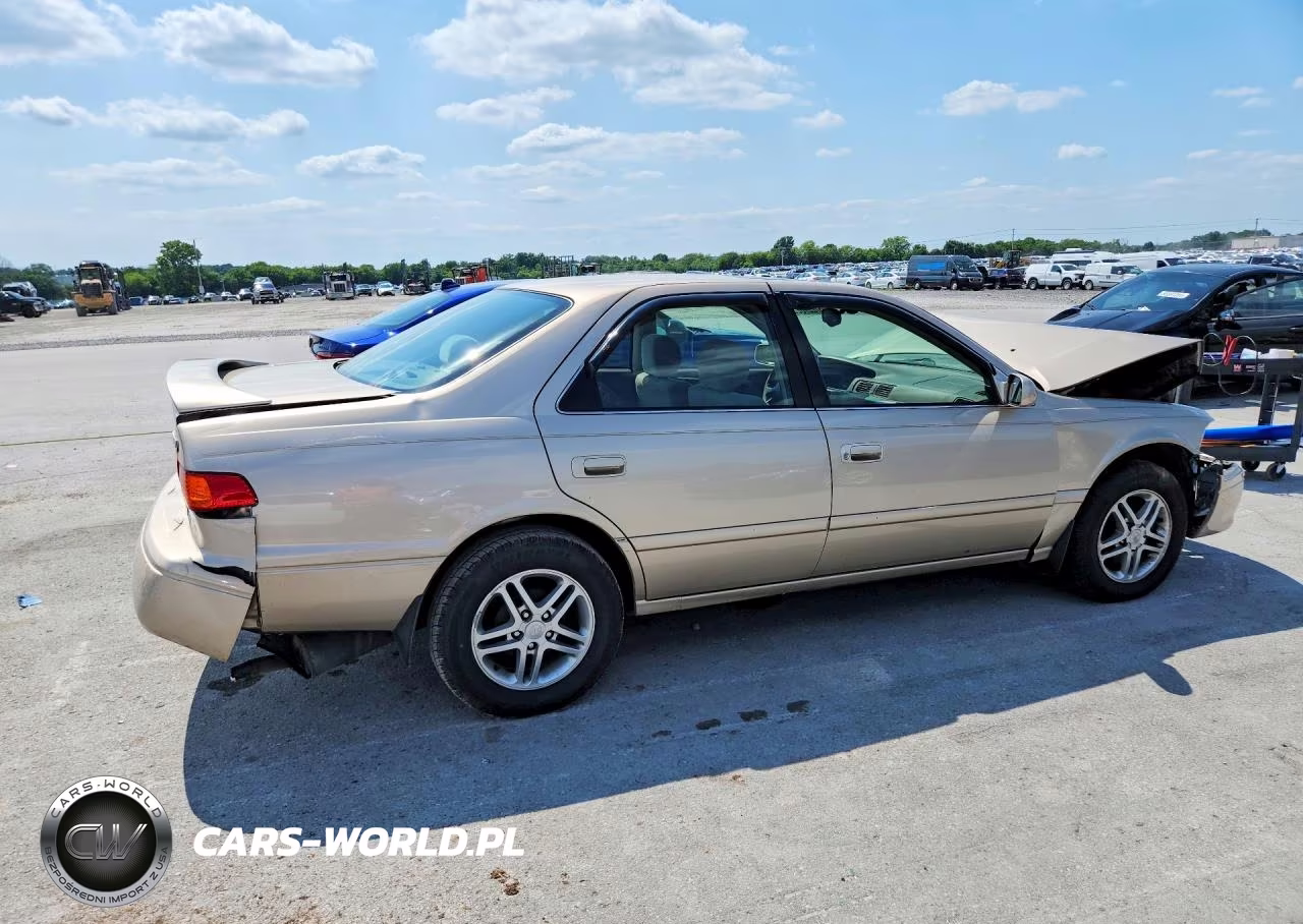 2001 Toyota Camry Le VIN:JT2BG22K310597119 - 3