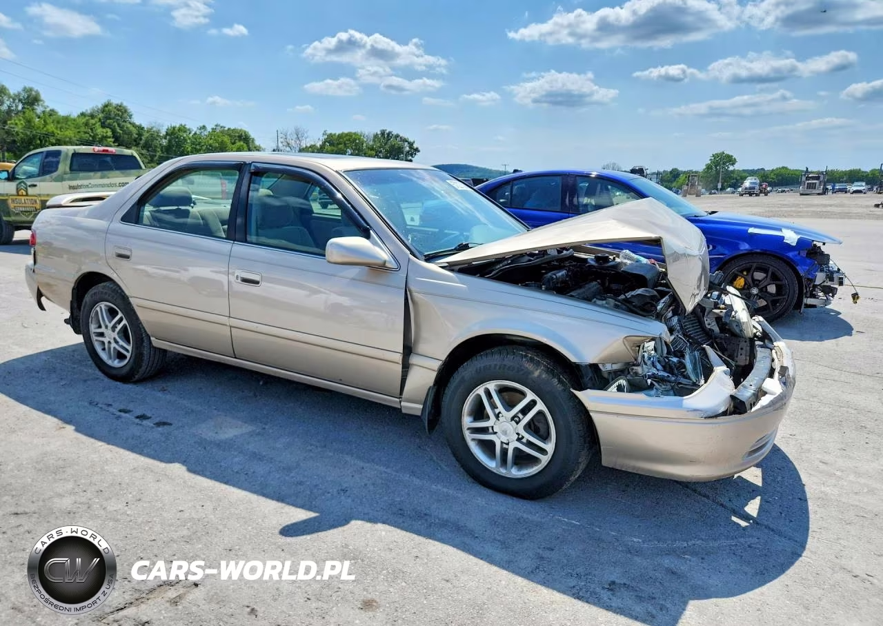 2001 Toyota Camry Le VIN:JT2BG22K310597119 - 4