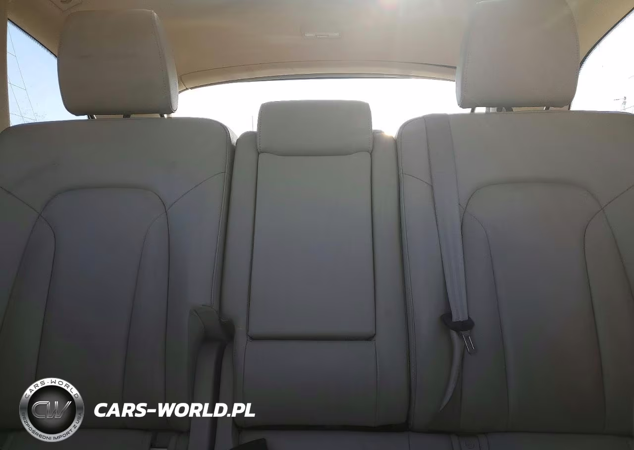 2013 Audi Q7 Premium Plus VIN:WA1LMAFE8DD012240 - 10