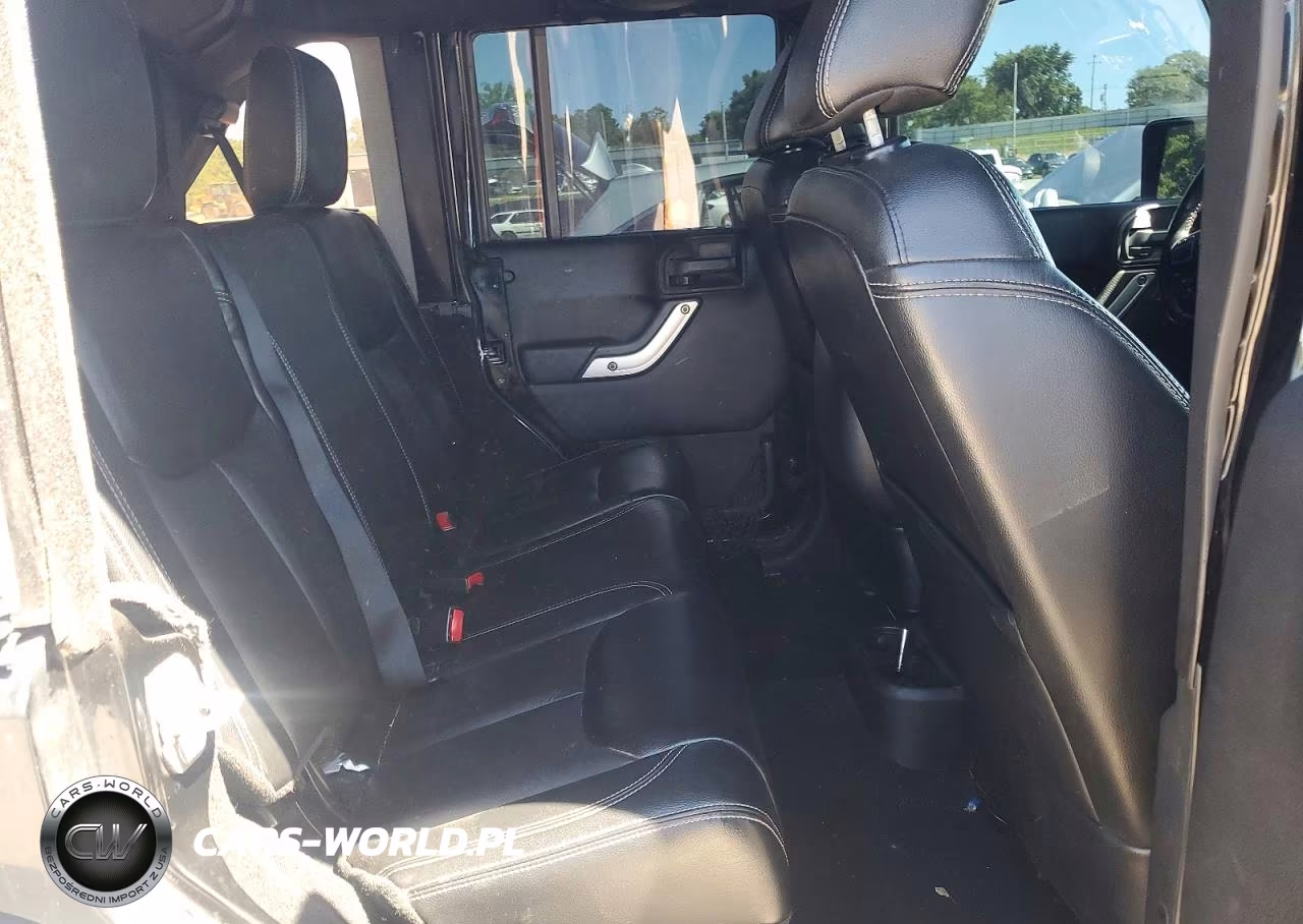 2013 Jeep Wrangler Unlimited Sahara VIN:1C4BJWEG9DL510253 - 10
