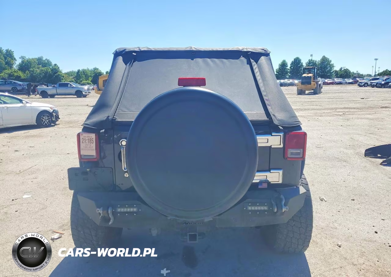 2013 Jeep Wrangler Unlimited Sahara VIN:1C4BJWEG9DL510253 - 6