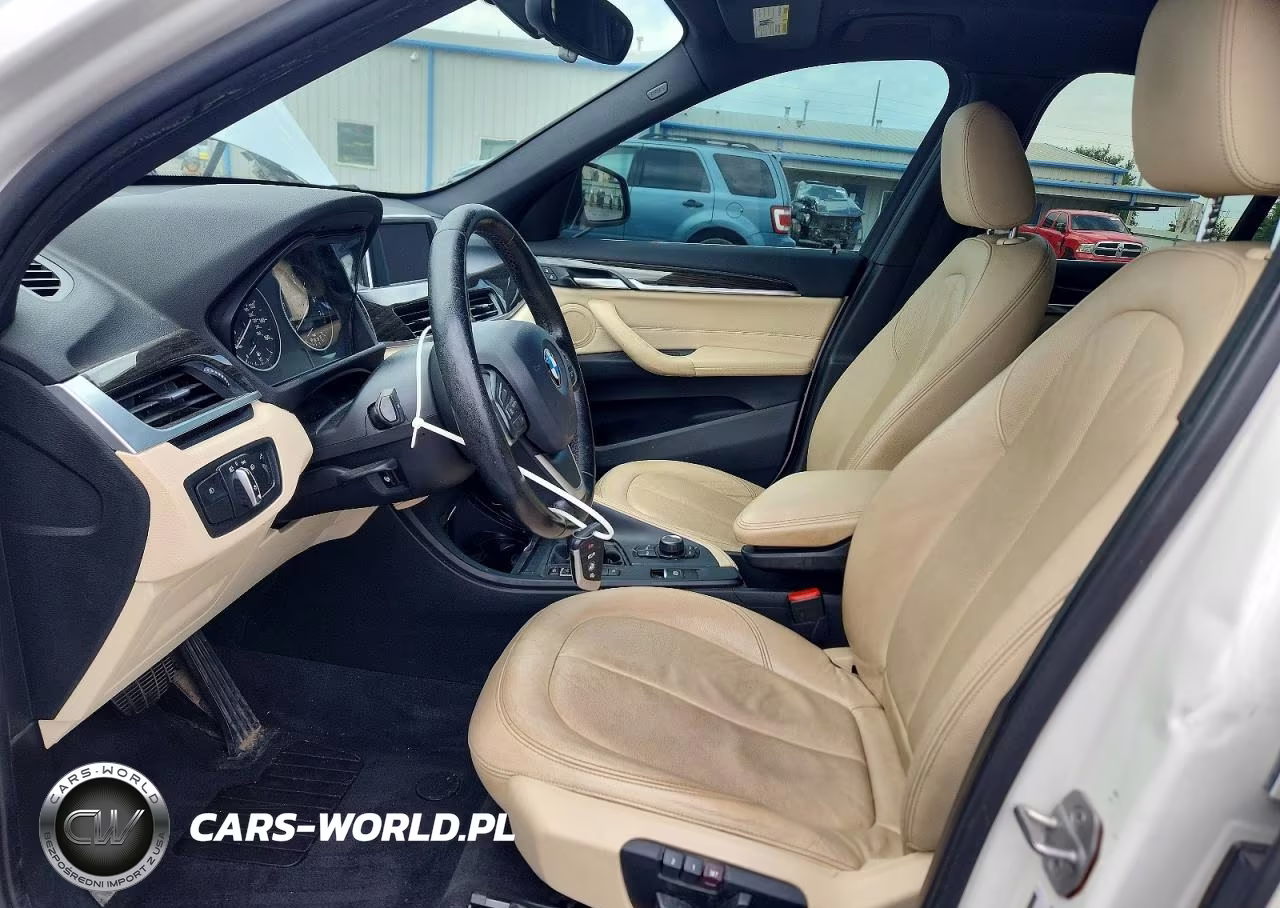 2018 BMW X1 Sdrive28I VIN:WBXHT3C33J5K21133 - 7