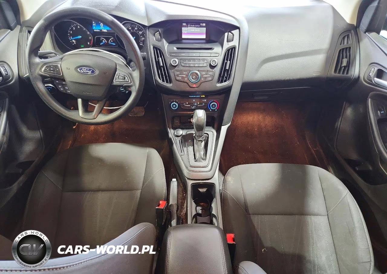 2016 Ford Focus Se VIN:1FADP3F24GL377789 - 8