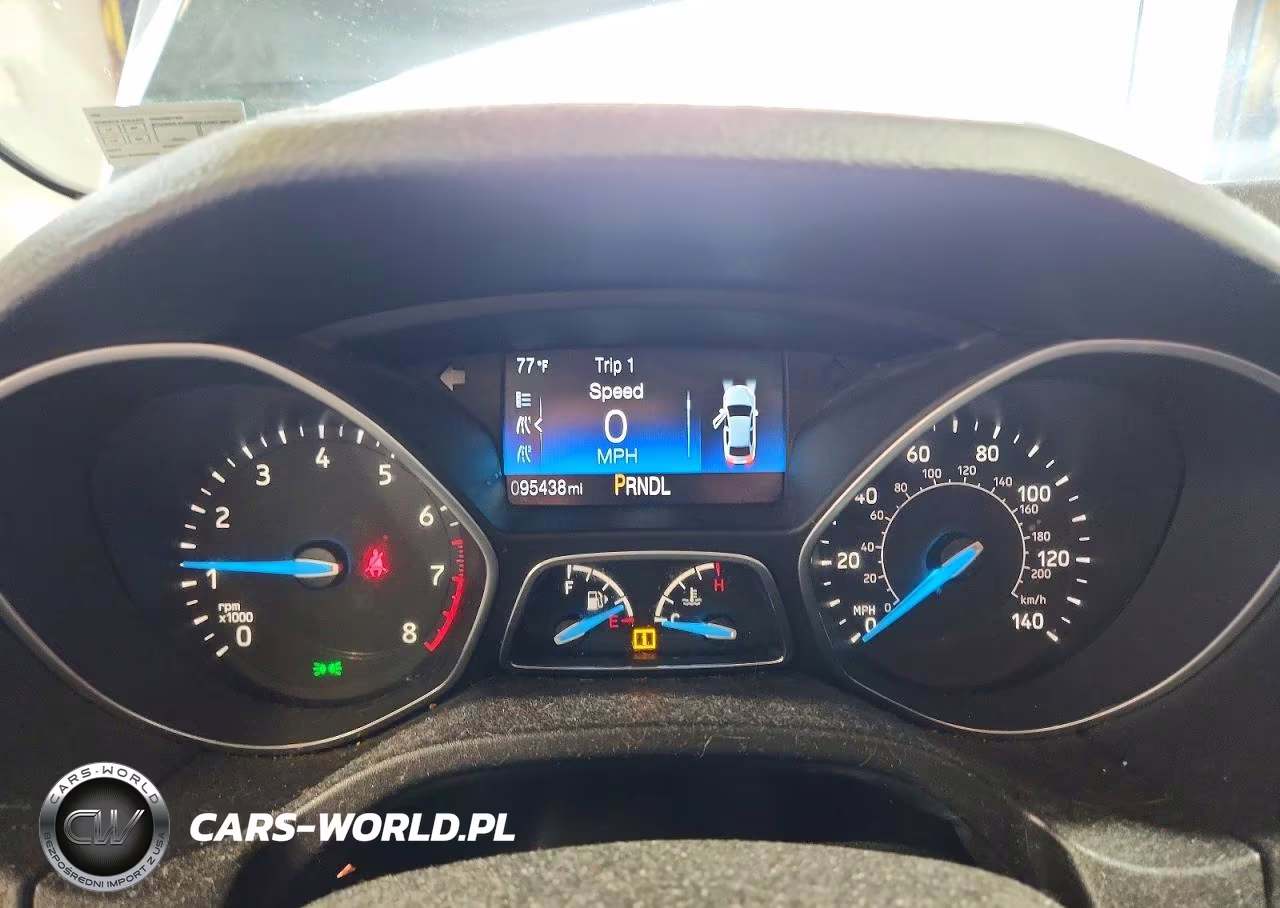 2016 Ford Focus Se VIN:1FADP3F24GL377789 - 9