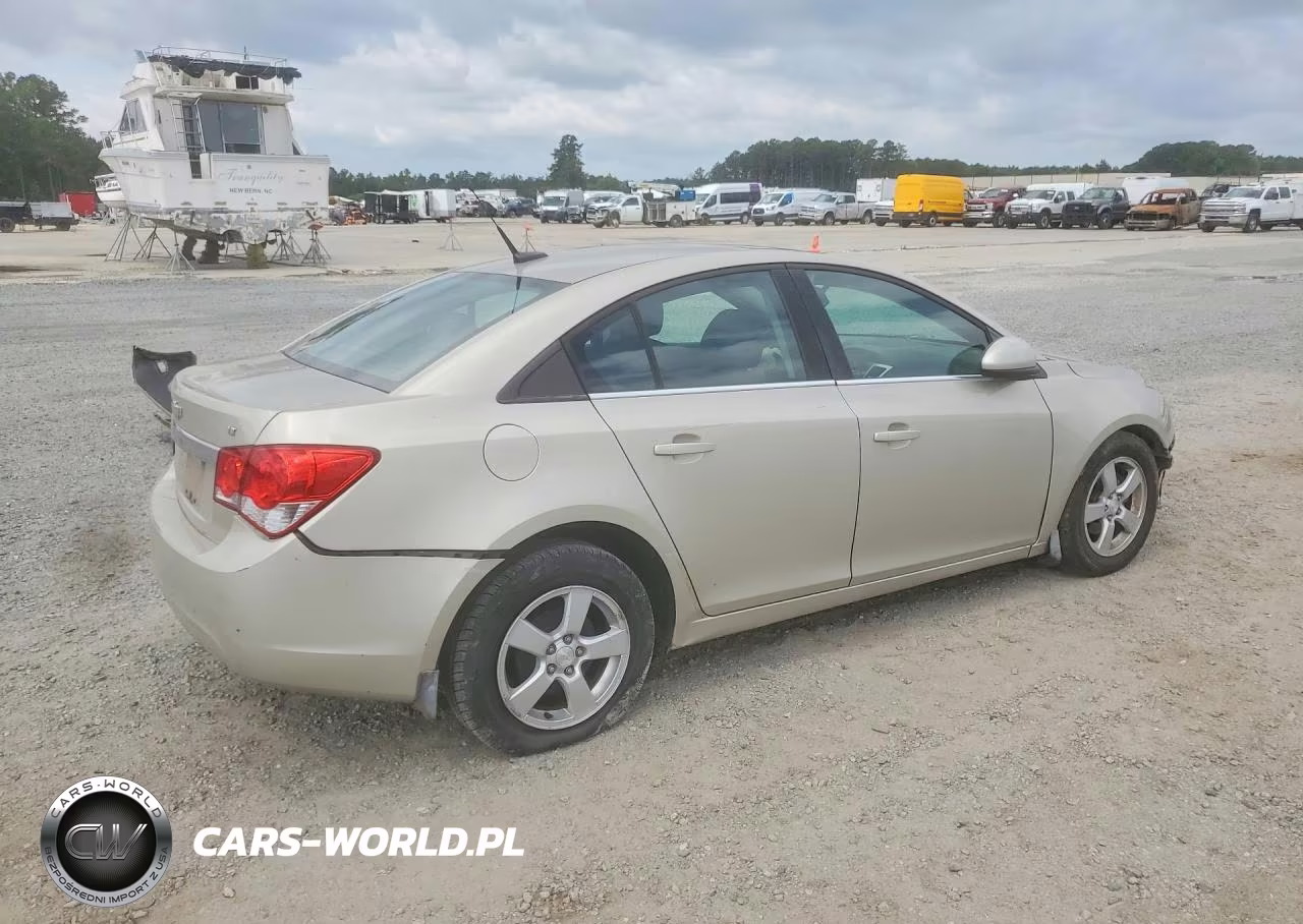 2014 Chevrolet Cruze Lt VIN:1G1PC5SB5E7408843 - 3