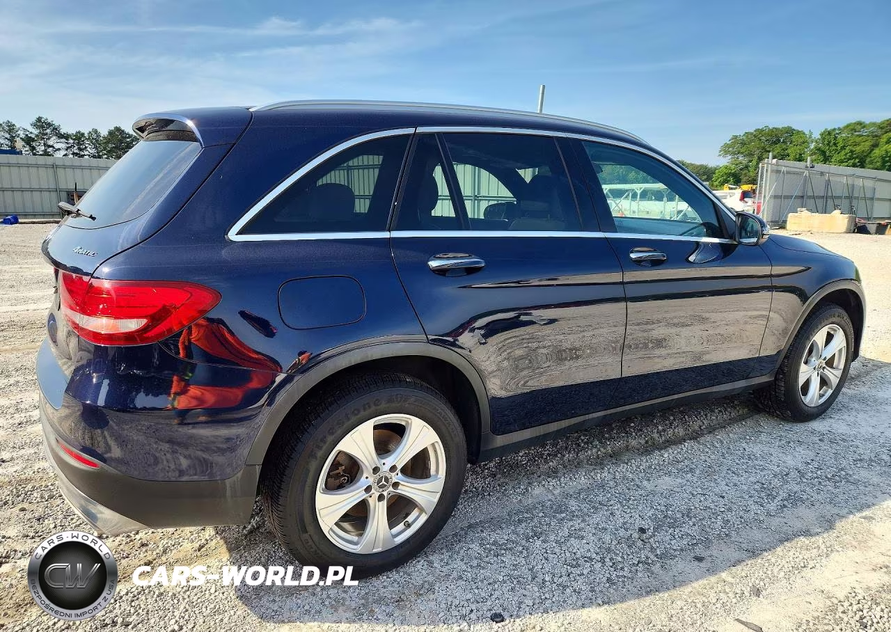 2017 Mercedes-Benz Glc 300 4Matic VIN:WDC0G4KB2HV007882 - 3