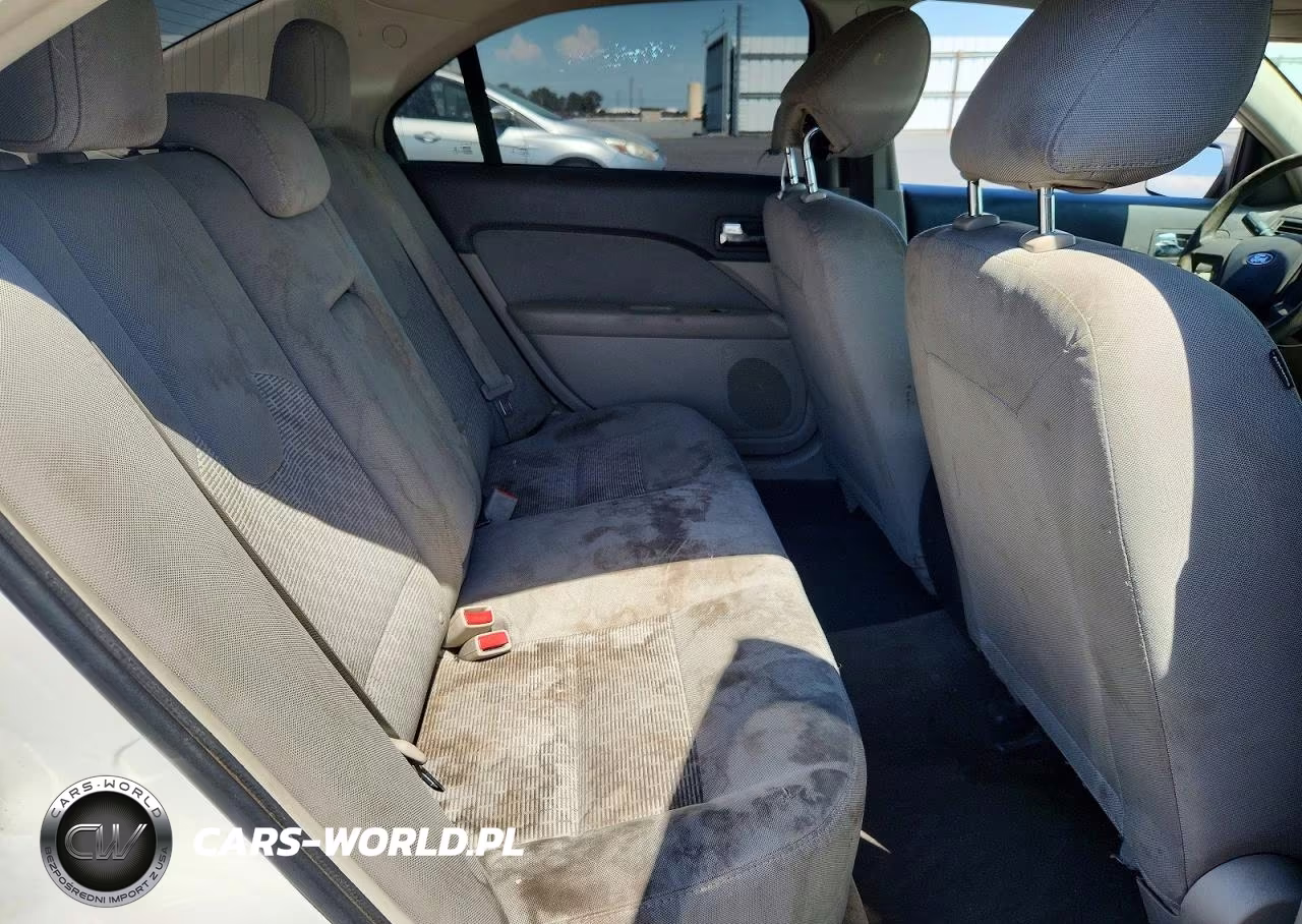 2012 Ford Fusion S VIN:3FAHP0GA8CR304961 - 10