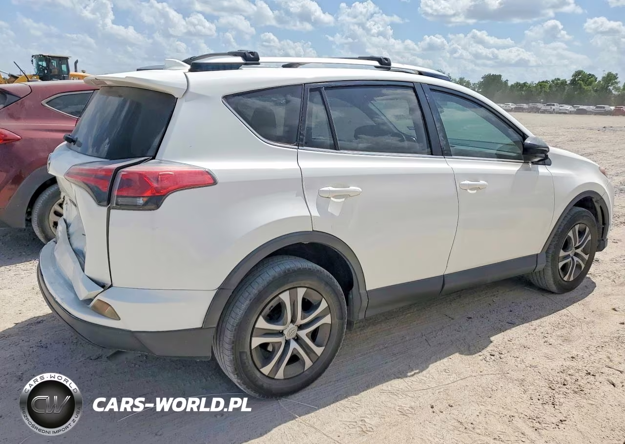 2017 Toyota Rav4 Le VIN:JTMZFREV8HJ706220 - 3