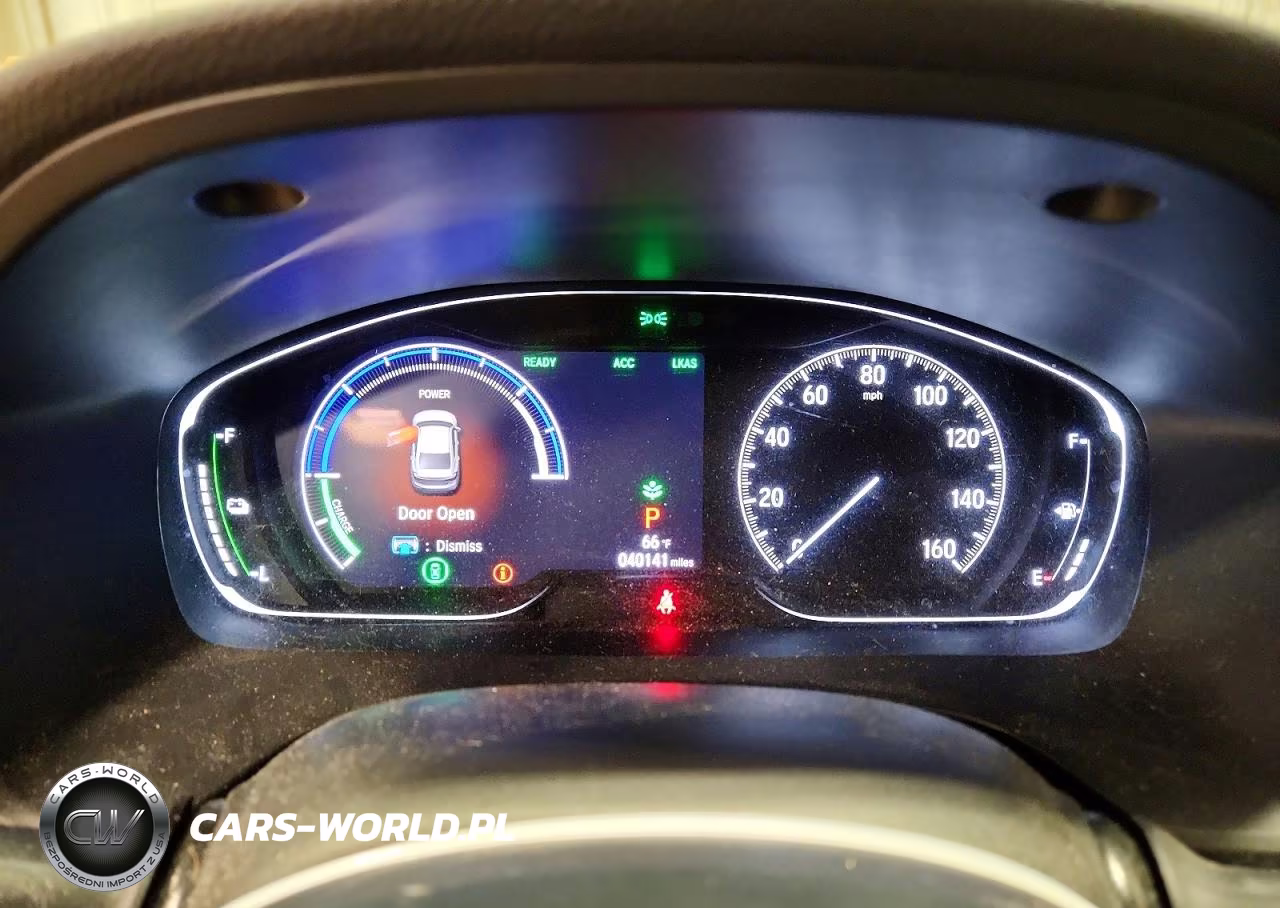 2019 Honda Insight Touring VIN:19XZE4F97KE023405 - 9