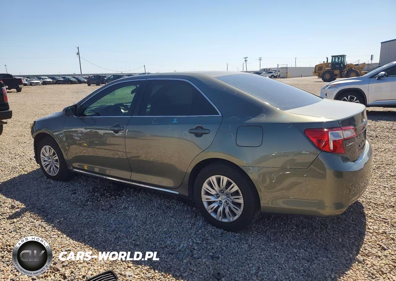 2014 Toyota Camry Le VIN:4T4BF1FK1ER390694 - 2
