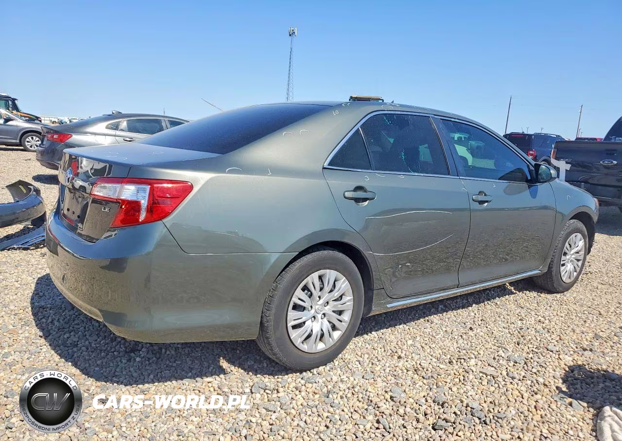 2014 Toyota Camry Le VIN:4T4BF1FK1ER390694 - 3