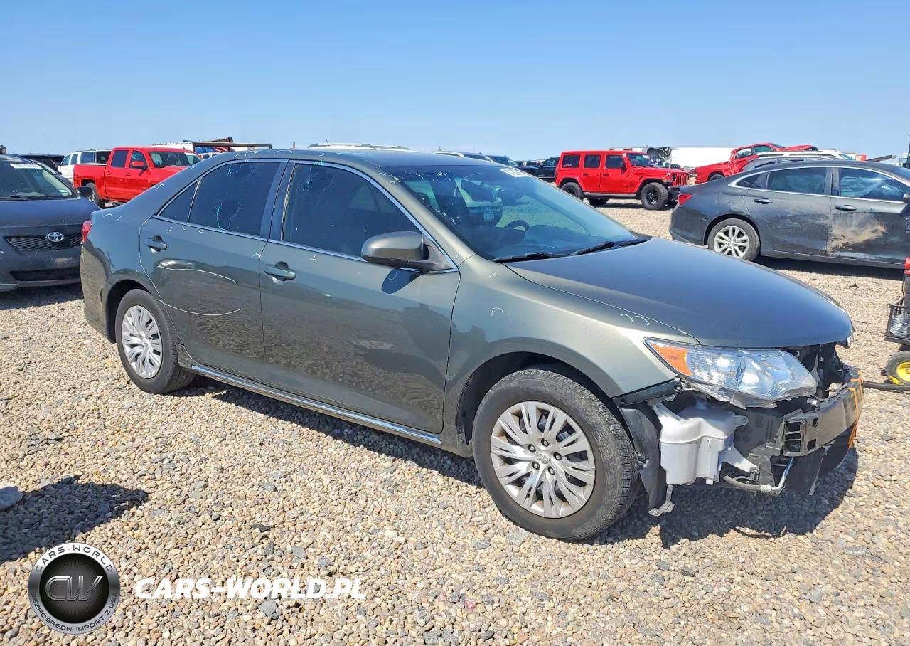 2014 Toyota Camry Le VIN:4T4BF1FK1ER390694 - 4