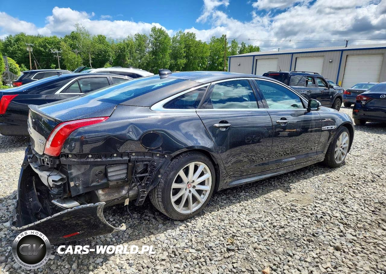 2016 Jaguar Xj VIN:SAJWJ1CD8G8W00984 - 3