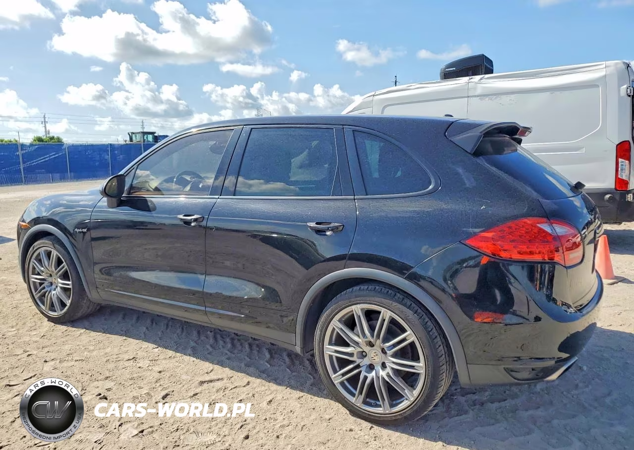 2011 Porsche Cayenne S Hybrid VIN:WP1AE2A24BLA92800 - 2