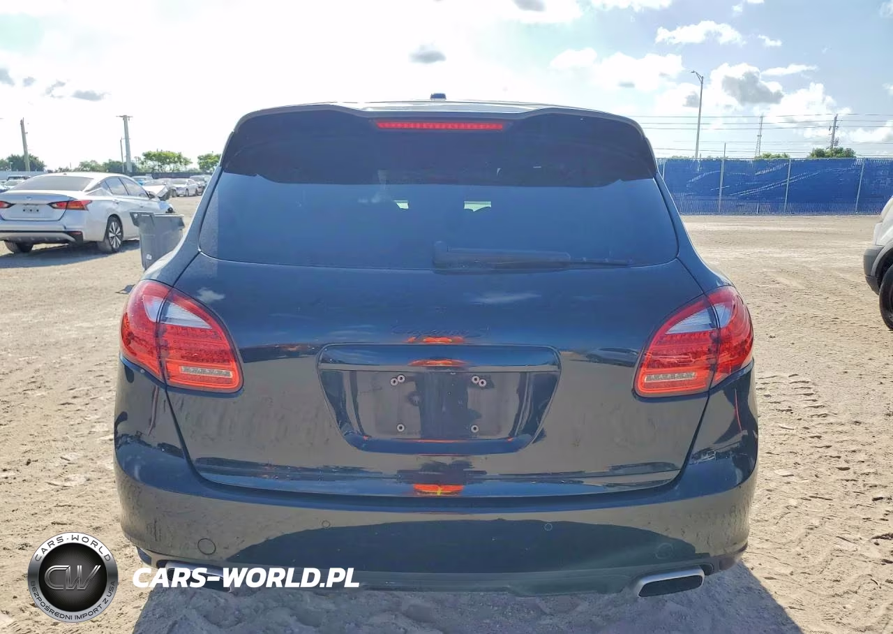 2011 Porsche Cayenne S Hybrid VIN:WP1AE2A24BLA92800 - 6