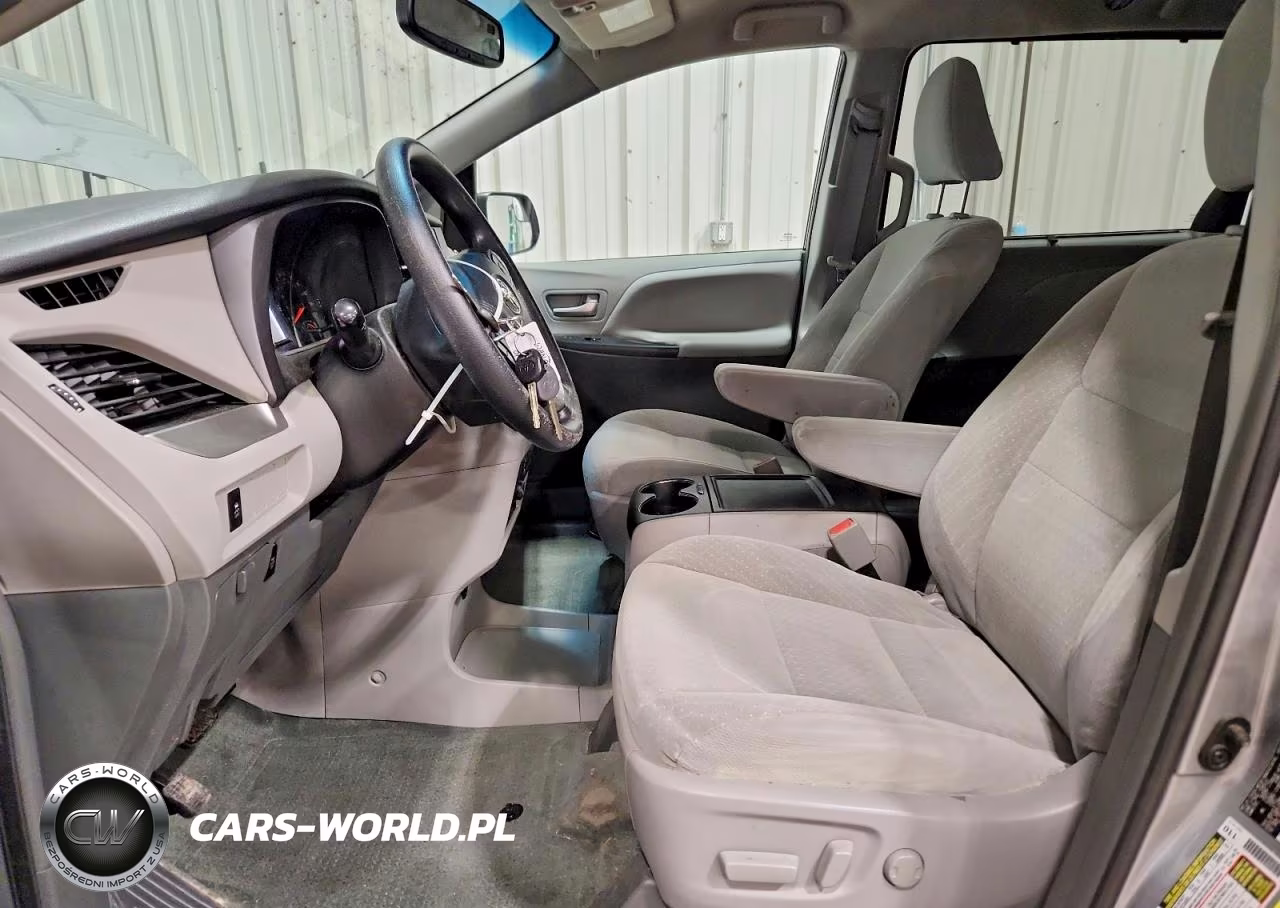 2017 Toyota Sienna Le VIN:5TDKZ3DC1HS870840 - 7