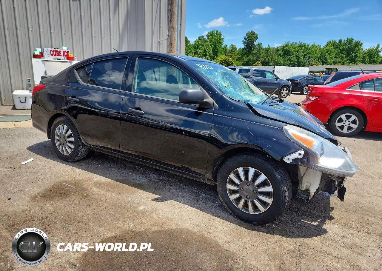 2015 Nissan Versa 1.6 S Plus VIN:3N1CN7APXFL824069 - 4