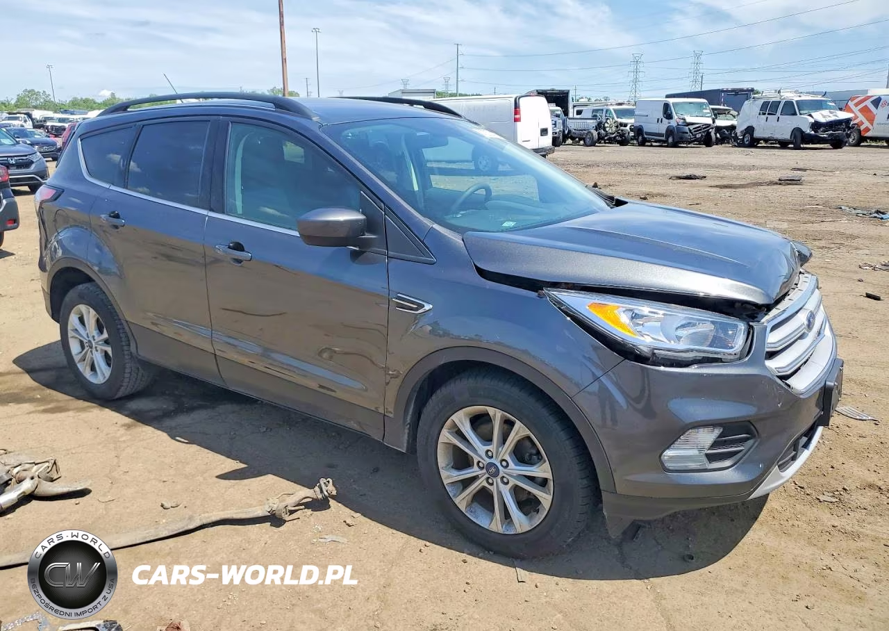 2018 Ford Escape Se VIN:1FMCU0GD8JUC28585 - 4