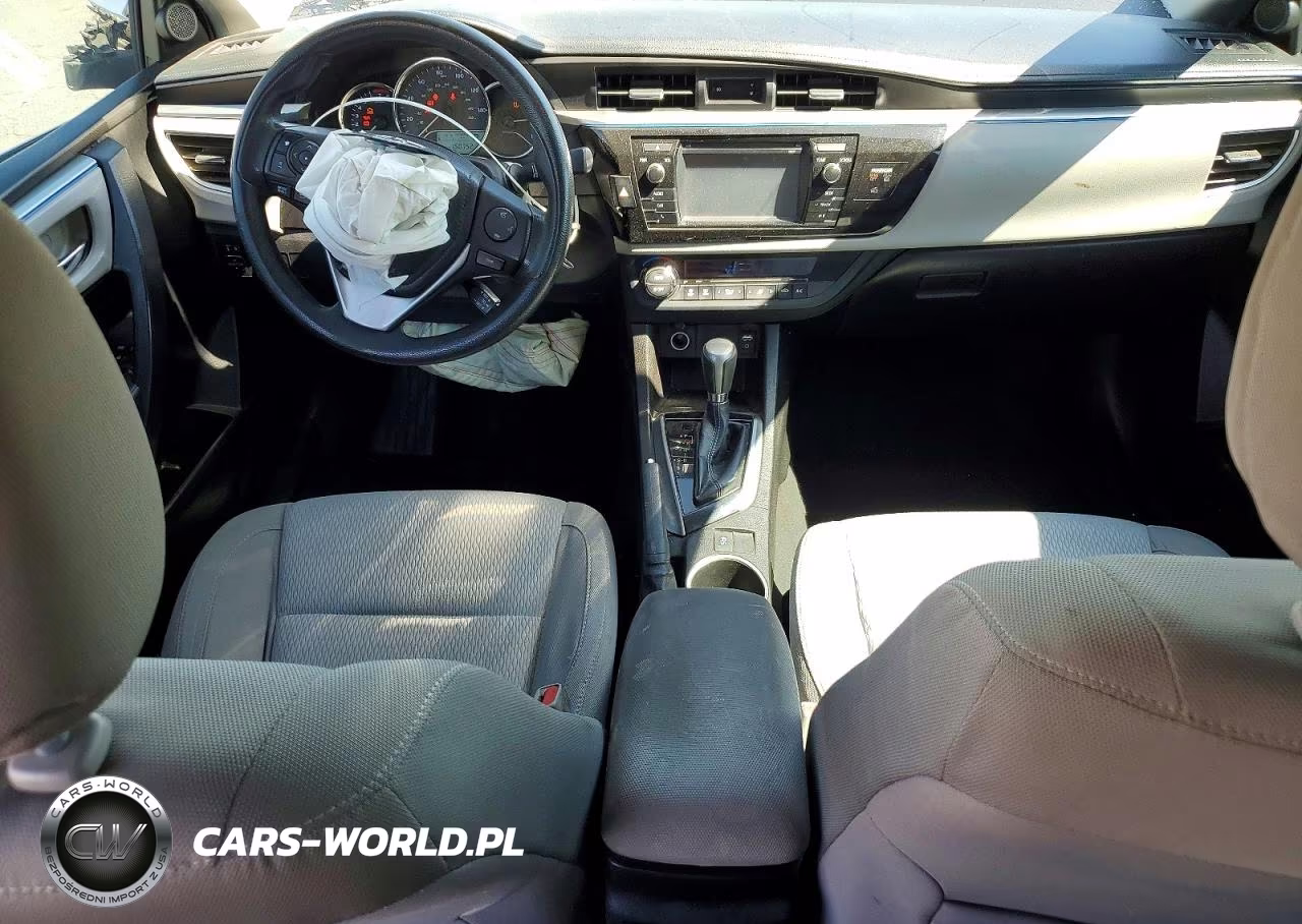 2016 Toyota Corolla Le VIN:5YFBURHE9GP494912 - 8