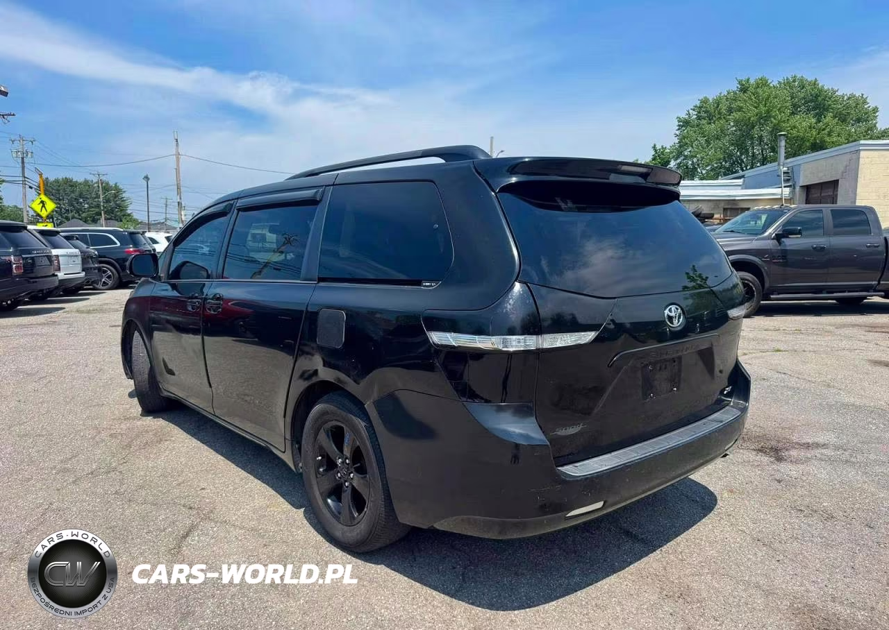 2014 Toyota Sienna Xle 8-Passenger VIN:5TDYK3DC0ES443899 - 3