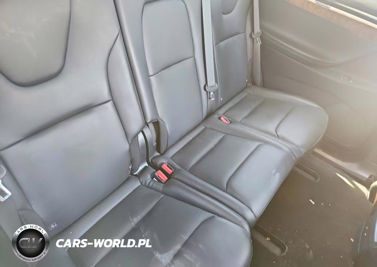 2020 Tesla Model X VIN:5YJXCAE21LF238211 - 10