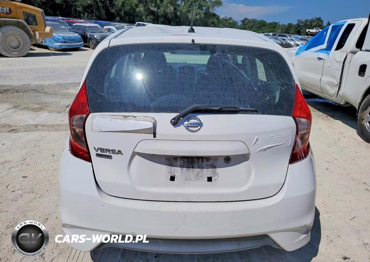 2018 Nissan Versa Note S VIN:3N1CE2CP0JL369807 - 6